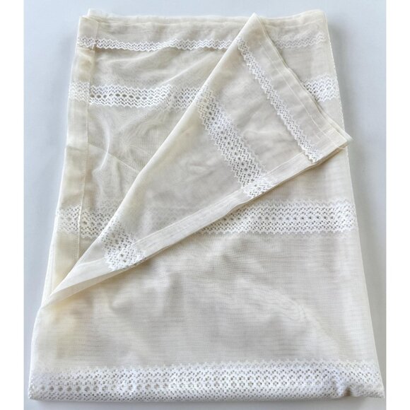 Vintage 70s curtain, creamy off-white mesh, vertical ajouré mesh, rod head panel - Picture 8 of 9